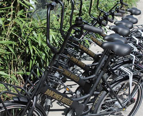 SP34 Apartment Copenhagen - Hotel Branded Bicycles Parked Outside